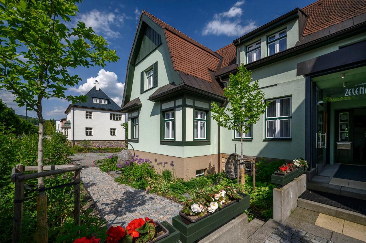 Hotel Zelená Marina Vrchlabí Esterno foto