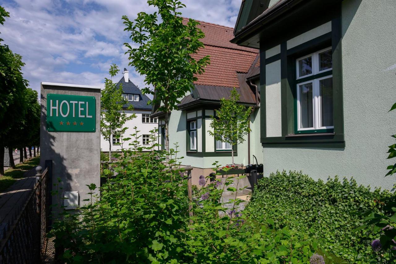 Hotel Zelená Marina Vrchlabí Esterno foto