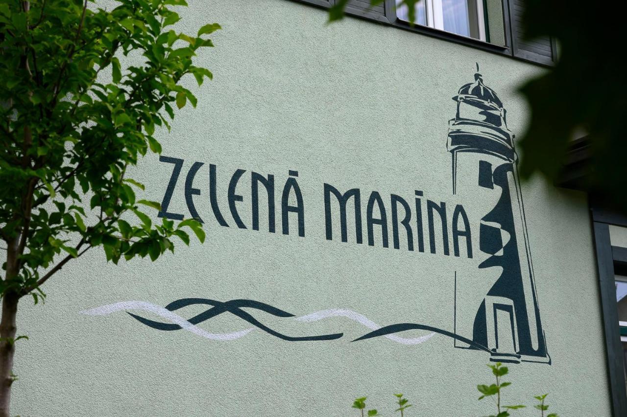 Hotel Zelená Marina Vrchlabí Esterno foto