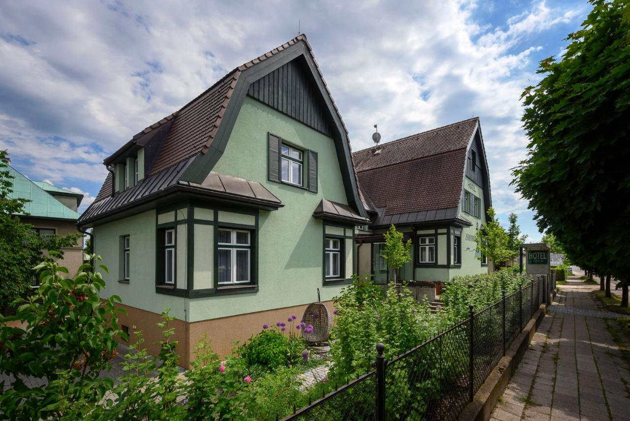 Hotel Zelená Marina Vrchlabí Esterno foto