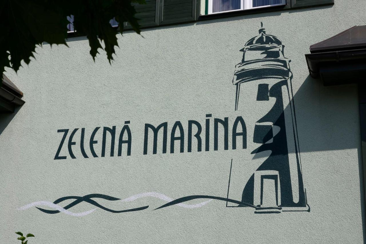 Hotel Zelená Marina Vrchlabí Esterno foto